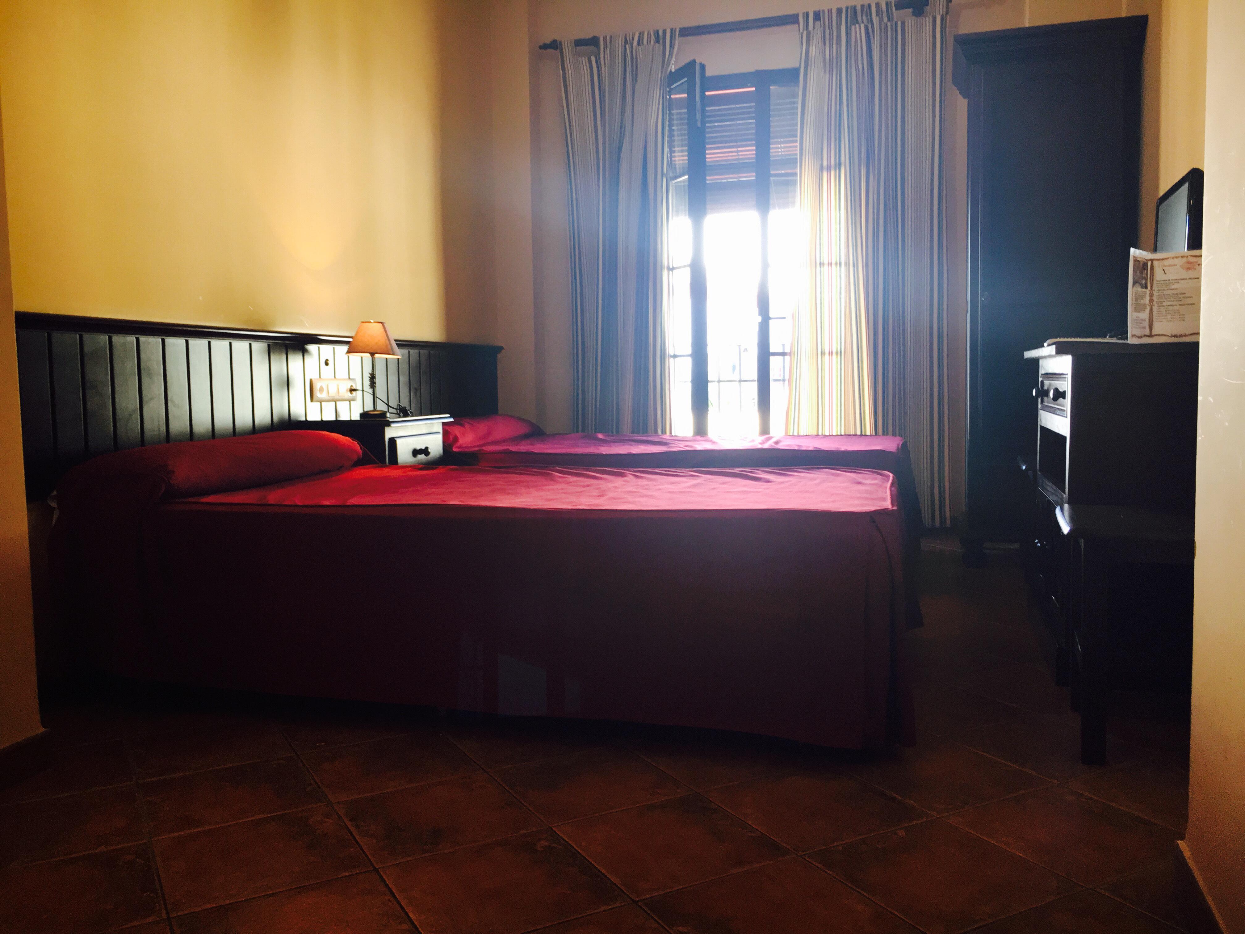Hostal Pechi Huevar Del Aljarafe ภายนอก รูปภาพ
