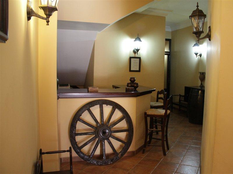 Hostal Pechi Huevar Del Aljarafe ภายนอก รูปภาพ